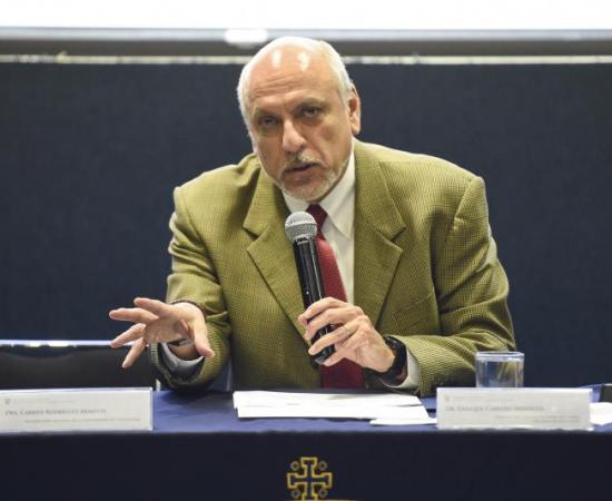 Dr. Enrique Cabrero Mendoza